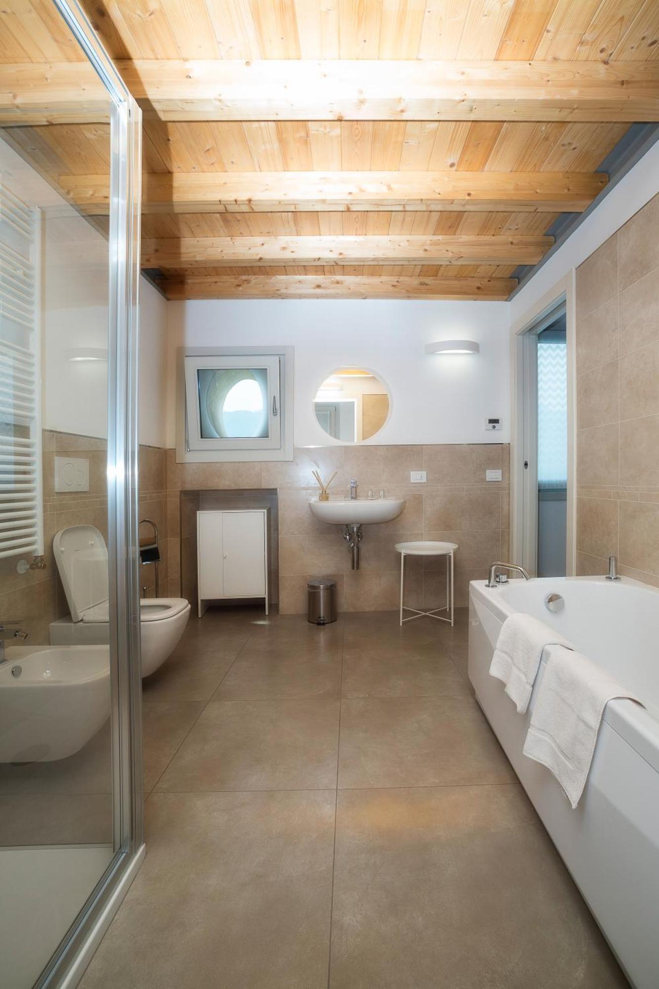 Lakefront Home Residenza Il Gallo In Riva Al Lago Pisogne Exterior photo